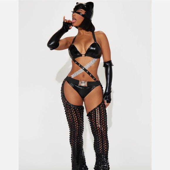 Mistress kitty 🔥 Catwoman costume cosplay Fashion Nova Cat woman Halloween - Picture 2 of 16